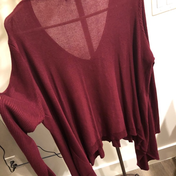 burgundy slouchy sweater from LF - Picture 4 of 4